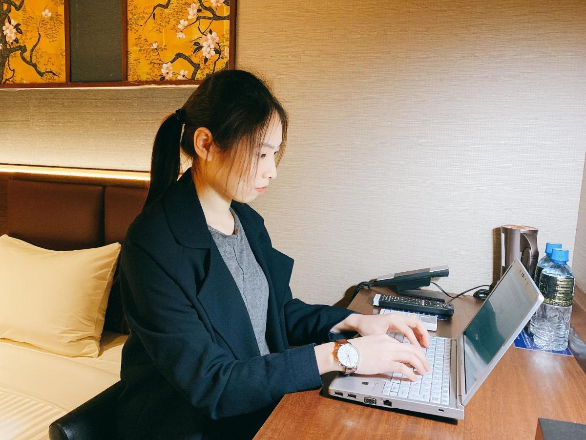 Hotel Halrotto Fukuoka Hakata Bagian luar foto