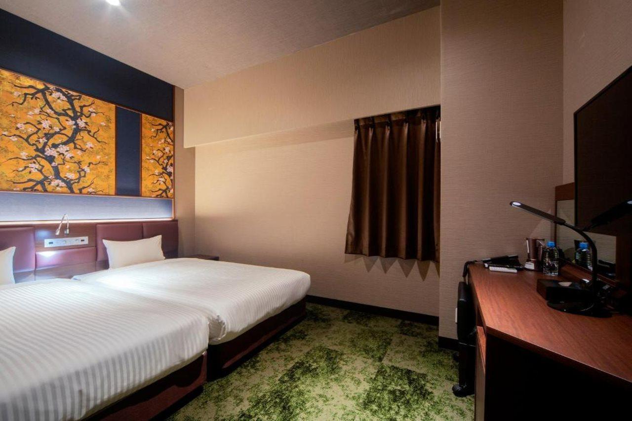 Hotel Halrotto Fukuoka Hakata Bagian luar foto