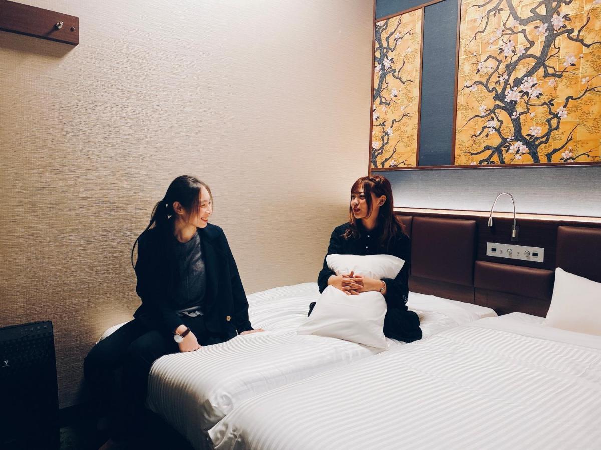Hotel Halrotto Fukuoka Hakata Bagian luar foto